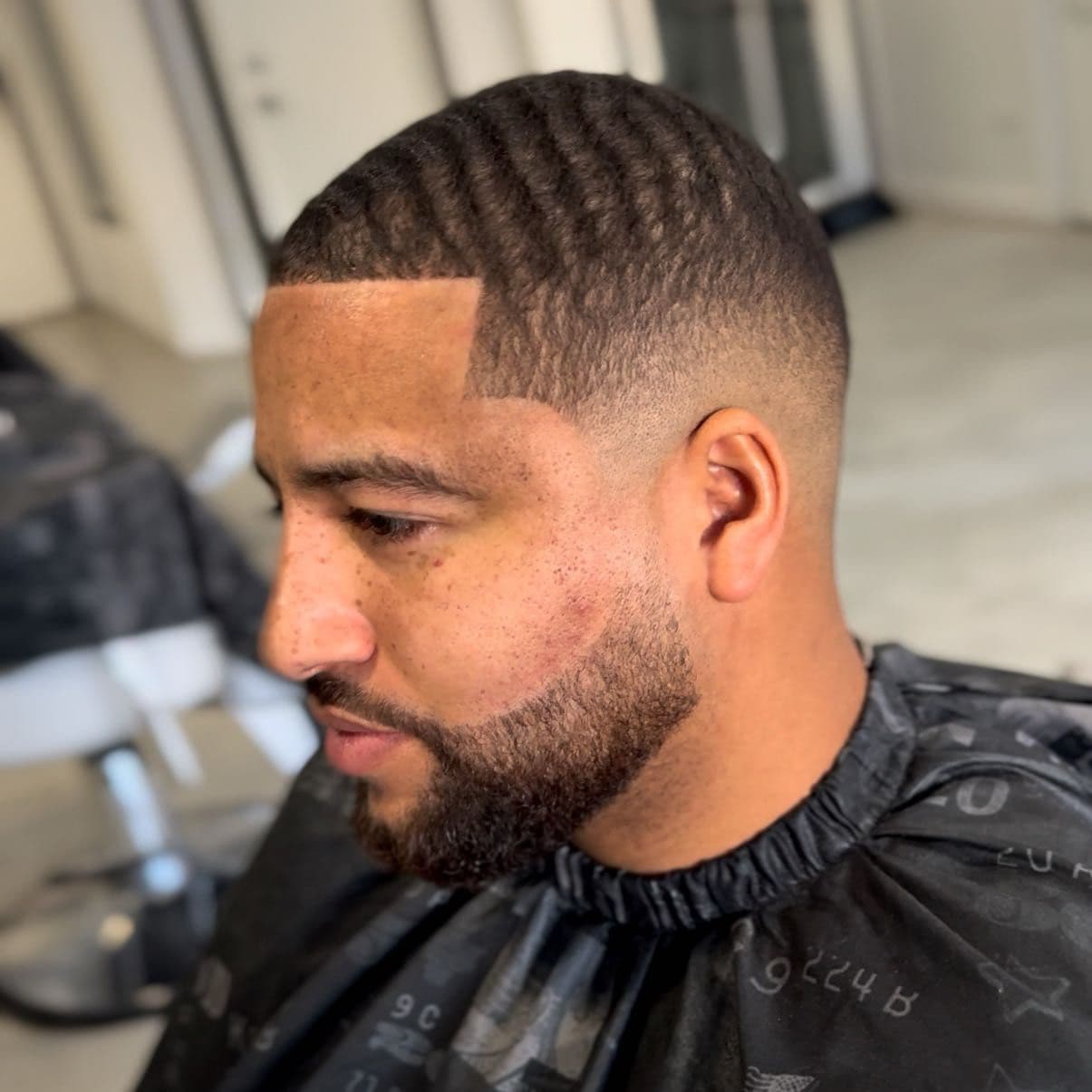 Image for Haircut & Beard Coupe de cheveux & barbe
